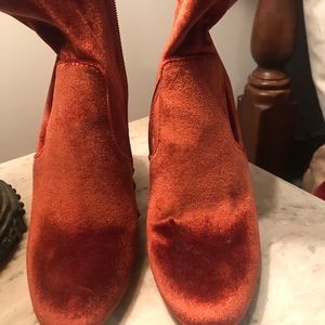 COPY - Velvet booties rust